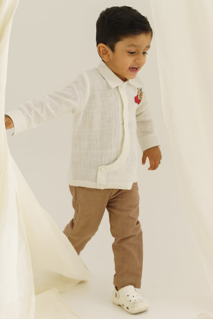 Pearl White Hand Embroidered Pant Set For Boys by The Right Cut Kids at Pernia's Pop Up Shop
