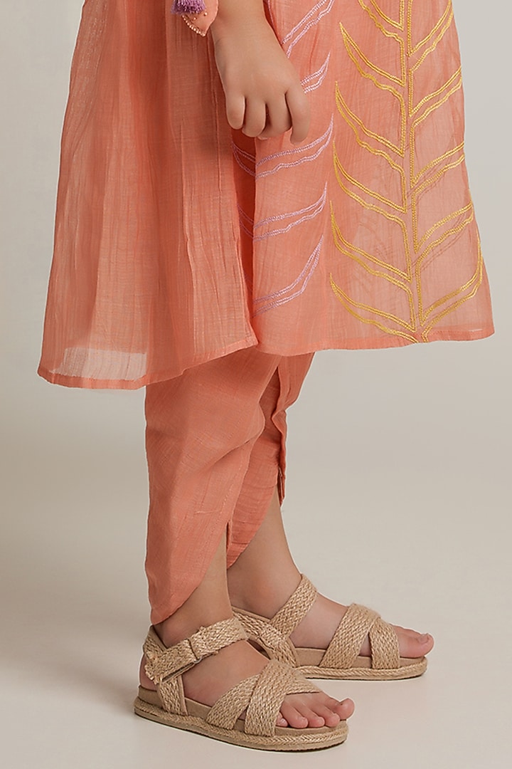 Peach Cotton Chanderi Kurta Set For Girls by The Right Cut Kids at Pernia's Pop Up Shop