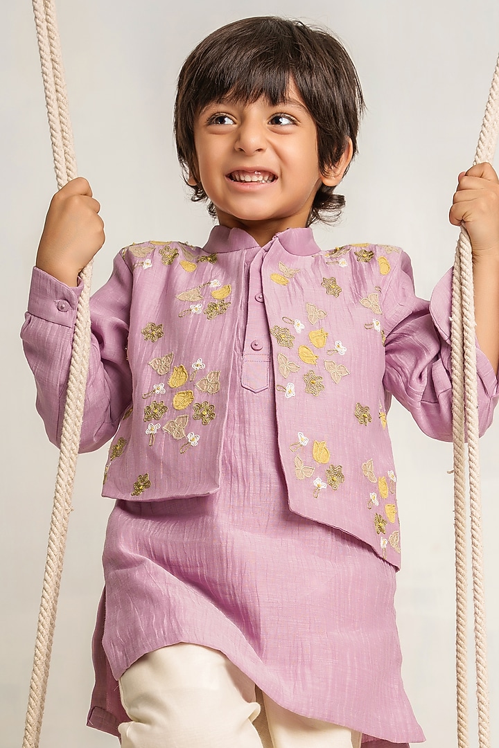 Lavender Floral Embroidered Kurta Set For Boys by The Right Cut Kids at Pernia's Pop Up Shop