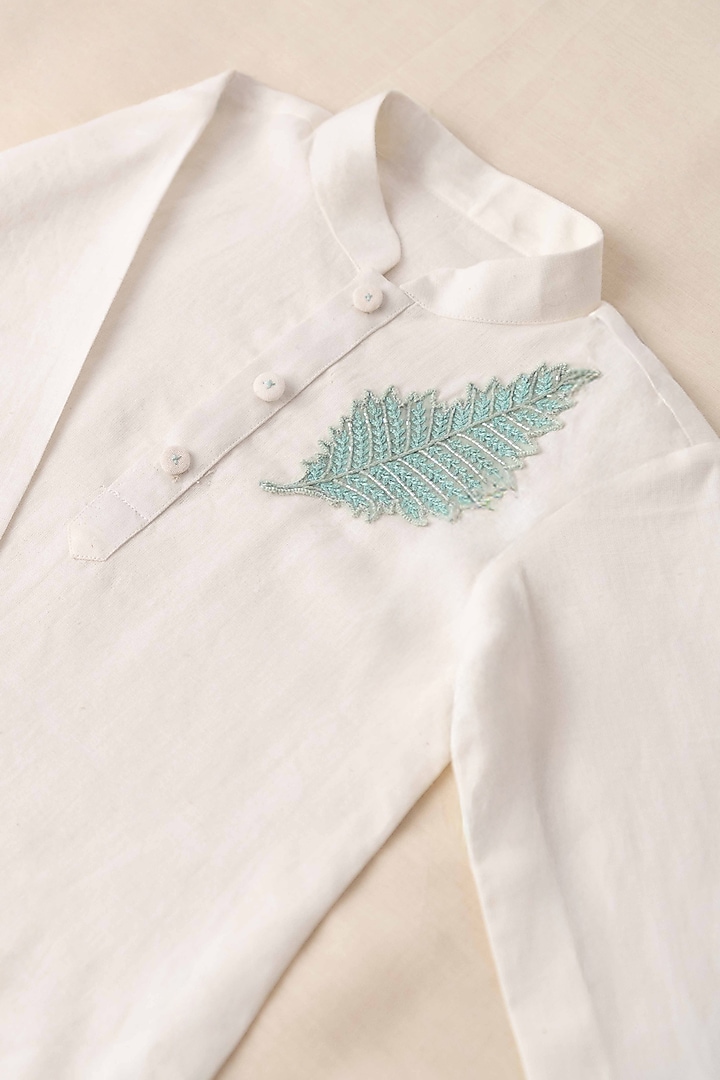White Pure Cotton Feather Embroidered Kurta Set For Boys by The Right Cut Kids at Pernia's Pop Up Shop