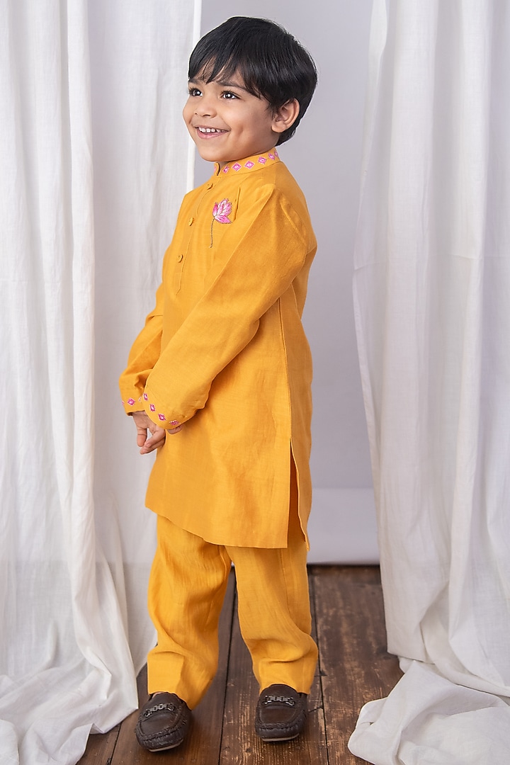 Mustard Yellow Chanderi Thread Hand Embroidered Kurta Set For Boys by The Right Cut Kids at Pernia's Pop Up Shop