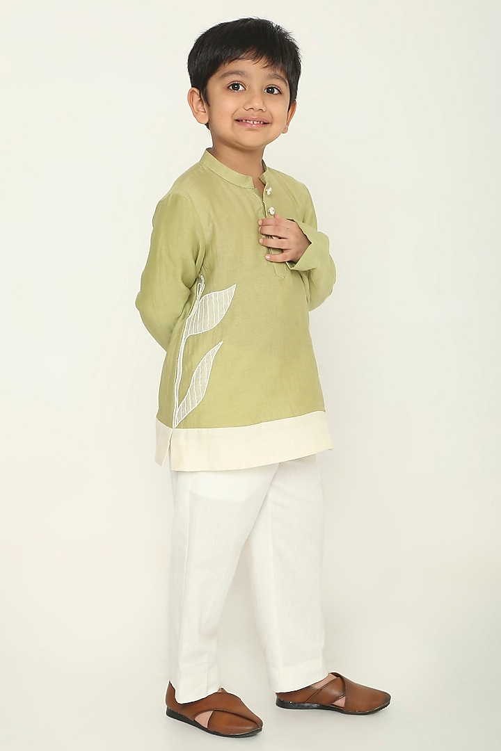 Sage Green & White Chanderi Leaf Applique Kurta Set For Boys by The Right Cut Kids at Pernia's Pop Up Shop