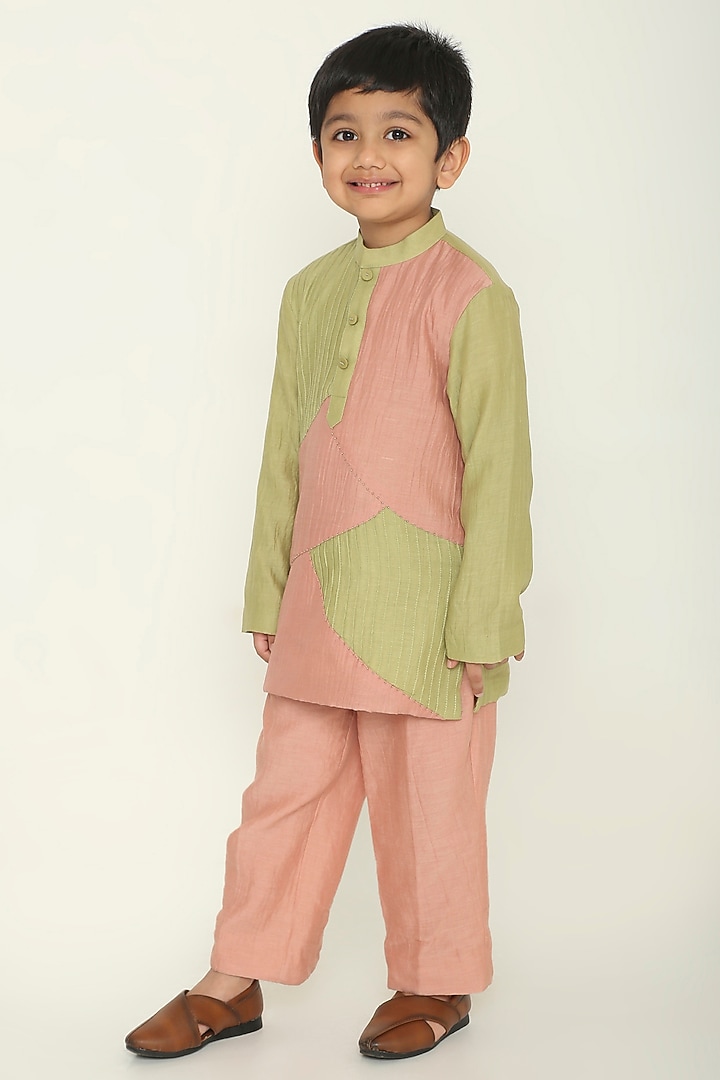 Dusty Pink & Sage Green Chanderi Paneled Kurta Set For Boys by The Right Cut Kids at Pernia's Pop Up Shop