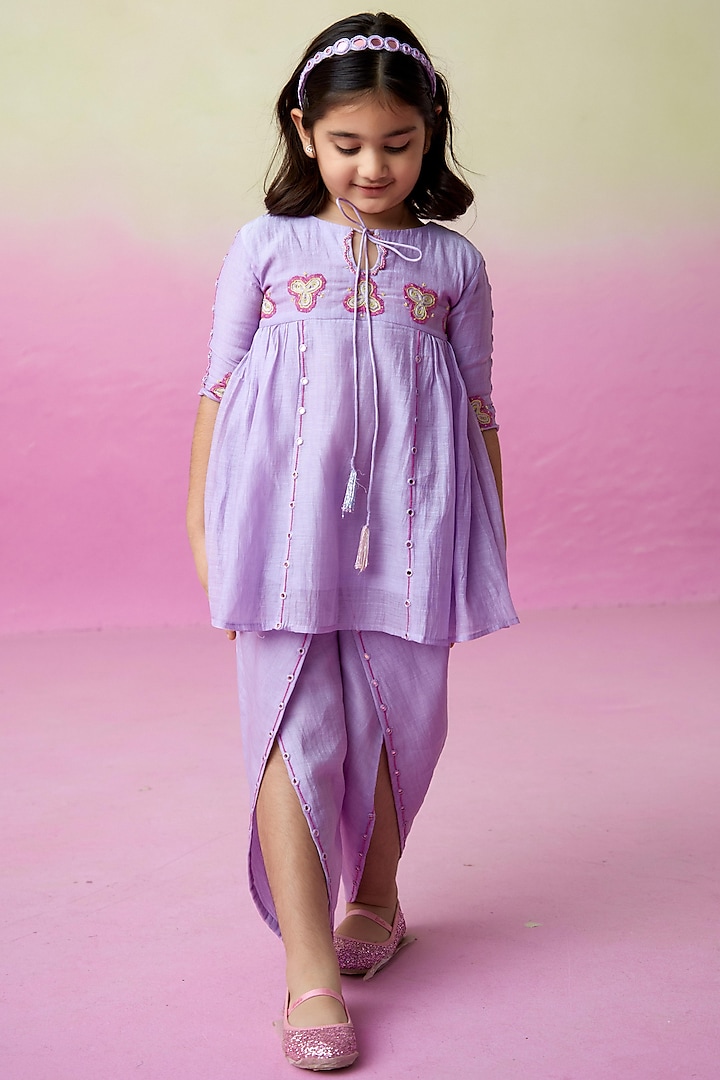 Lavender Chanderi Mirror Embroidered Kurta Set For Girls by The Right Cut Kids at Pernia's Pop Up Shop