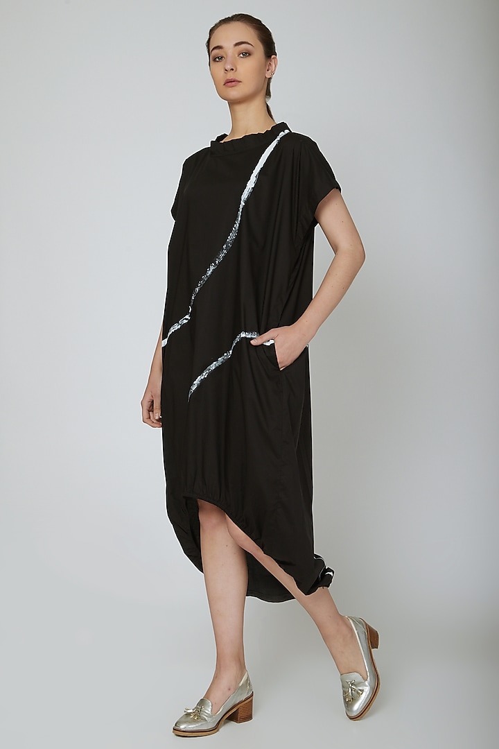 Black Circular Cut Midi Dress by Ritesh Kumar