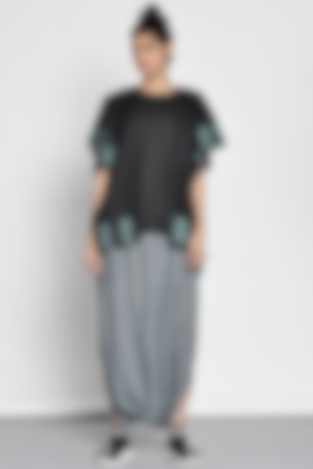 Black & Green Top With Tie & Dye Detailing by Ritesh Kumar at Pernia's Pop Up Shop