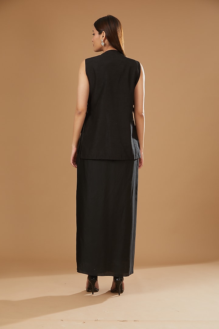 Black Bemberg Silk & Modal Satin Embroidered jacket Set by RICHA KHEMKA at Pernia's Pop Up Shop