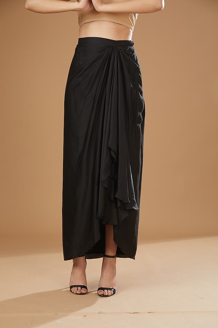 Black Bemberg Silk & Modal Satin Embroidered jacket Set by RICHA KHEMKA at Pernia's Pop Up Shop