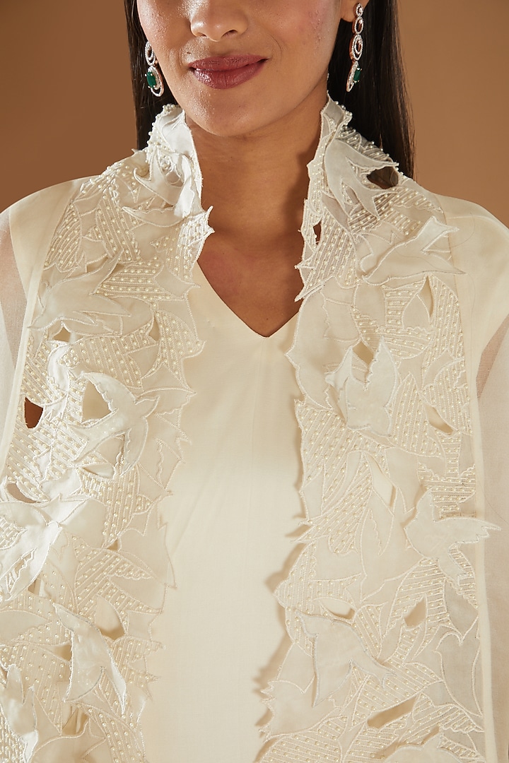 Ivory Modal Satin Kaftan Set by Richa Khemka at Pernia's Pop Up Shop