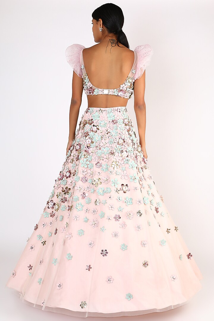 Peach Embroidered Bridal Lehenga Set by Riddhi Majithia at Pernia's Pop Up Shop
