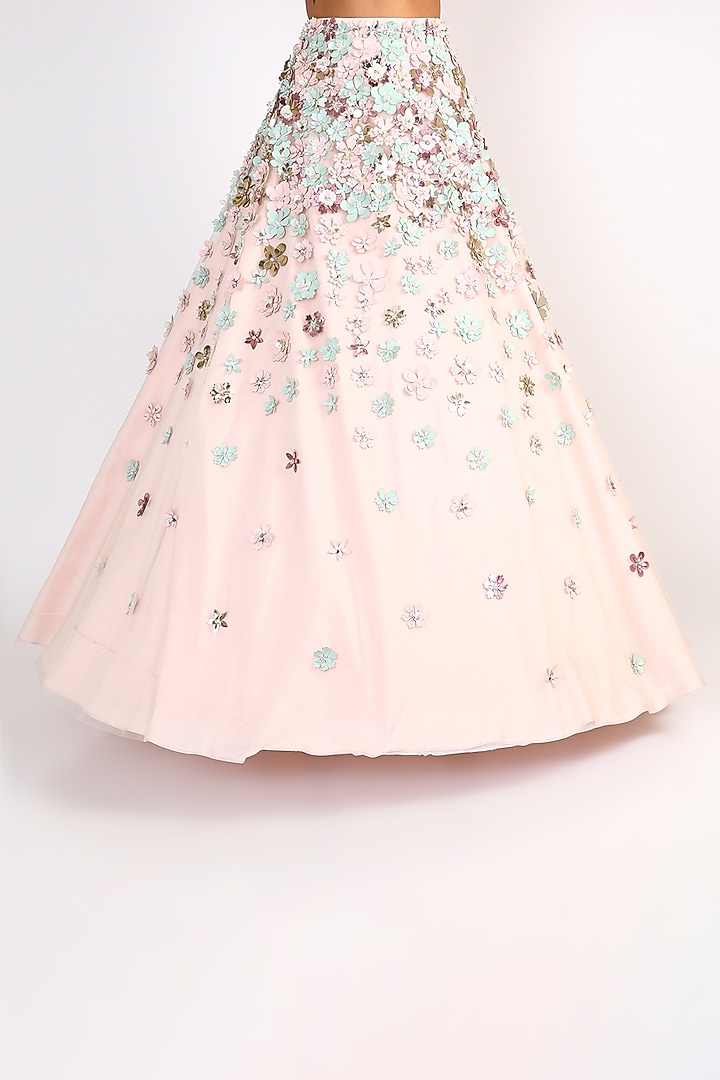 Peach Embroidered Bridal Lehenga Set by Riddhi Majithia at Pernia's Pop Up Shop