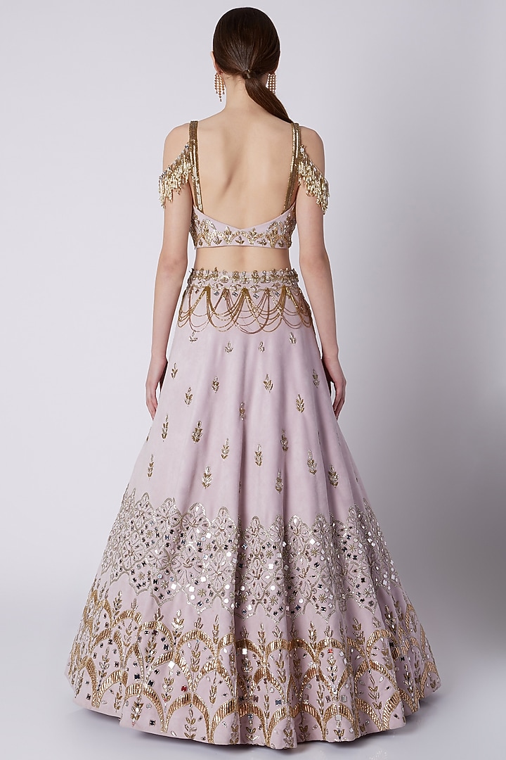 Onion Pink Embroidered Bridal Lehenga Set by Riddhi Majithia at Pernia's Pop Up Shop