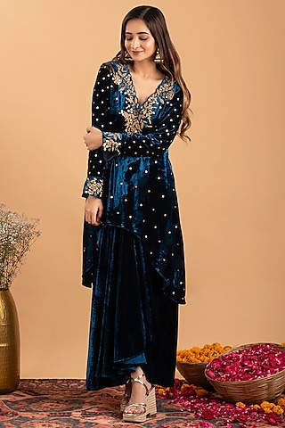 Deep Blue Silk Velvet Hand Embroidered Kurta Set by Rirasa