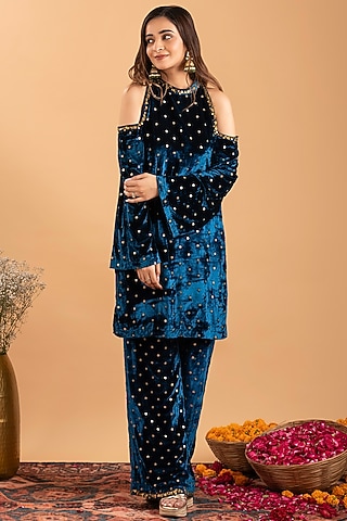 Royal Deep Blue Silk Velvet Hand Embroidered Kurta Set by Rirasa