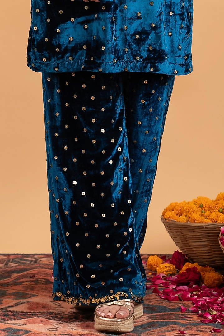 Royal Deep Blue Silk Velvet Hand Embroidered Kurta Set by Rirasa at Pernia's Pop Up Shop