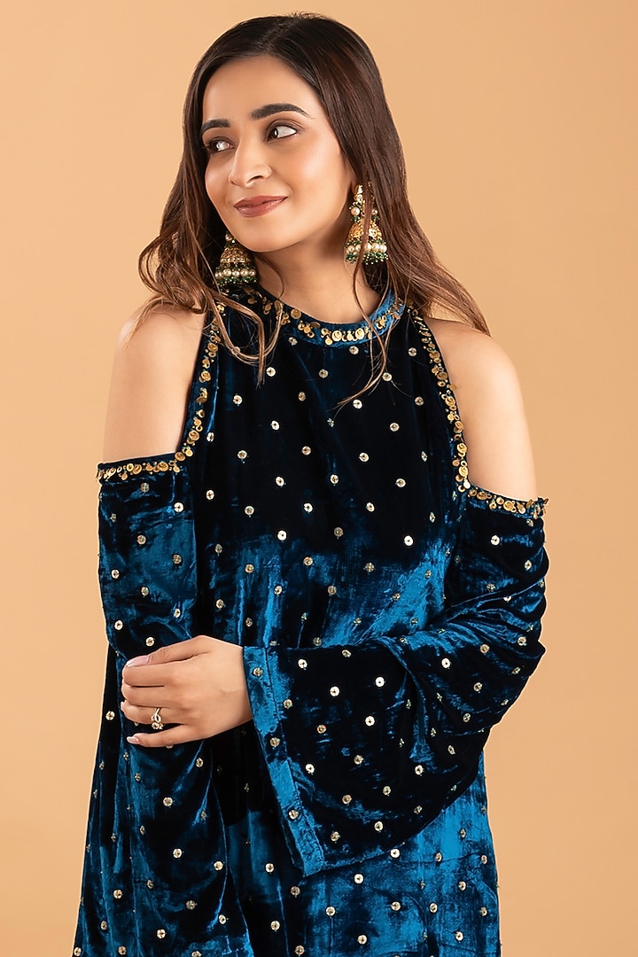 Royal Deep Blue Silk Velvet Hand Embroidered Kurta Set by Rirasa at Pernia's Pop Up Shop