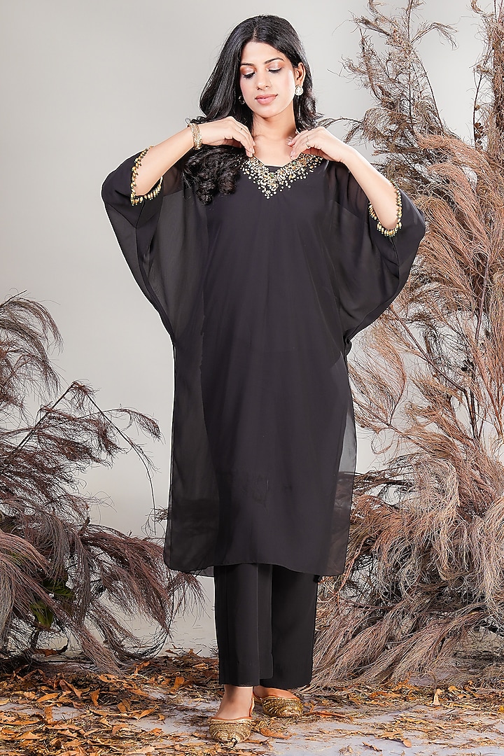 Black Georgette Hand Embroidered Kurta Set by Rirasa at Pernia's Pop Up Shop