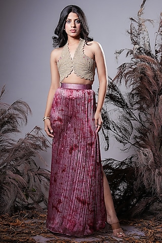 Coral Georgette Blend Pleated Skirt Set by Rirasa