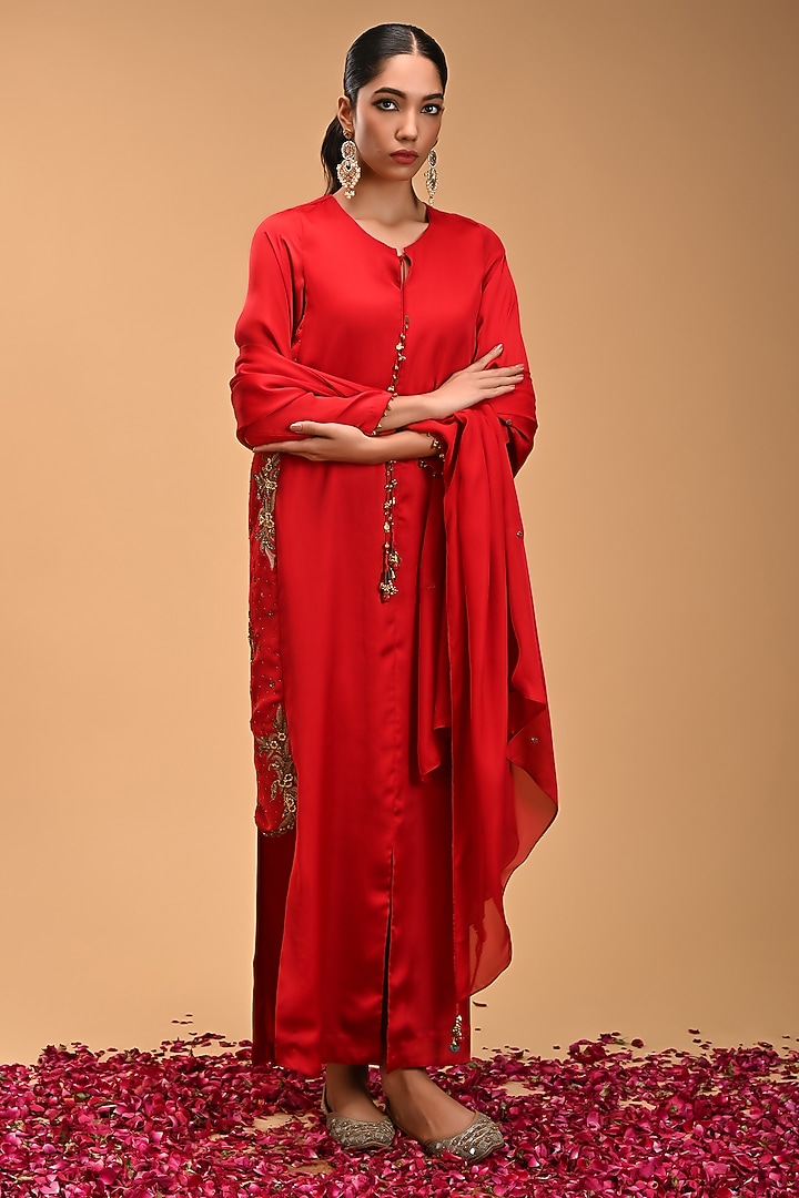 slim fit dress slacks Admiring Embroidered Work Chiku Color Salwar Suit With Red Dupatta –  RangVastra.com