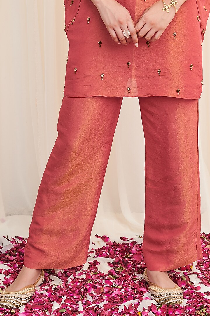 Pink Tissue Hand Embroidered Kurta Set by Rirasa at Pernia's Pop Up Shop