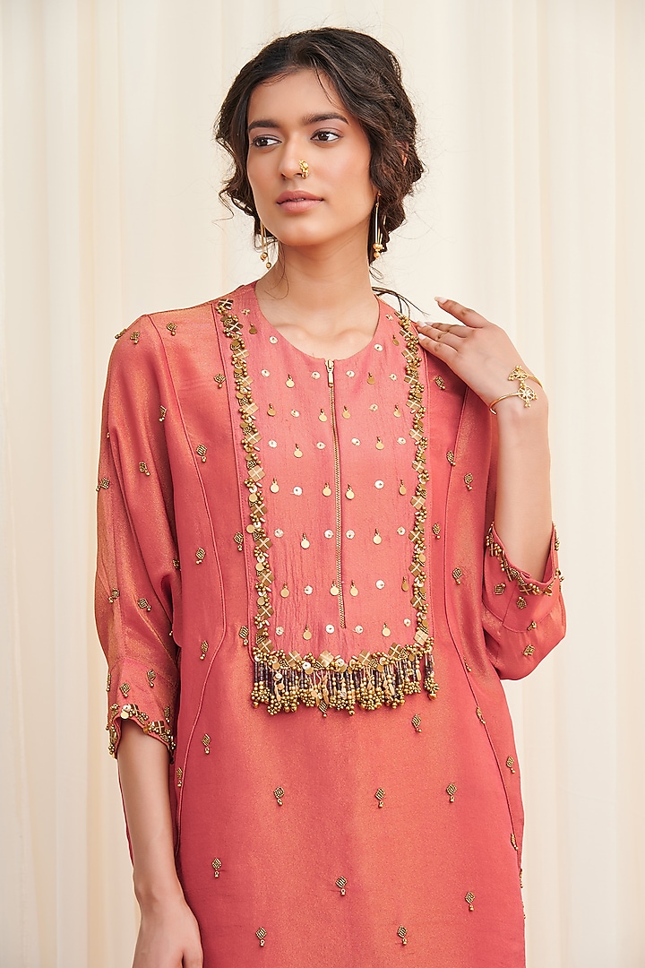 Pink Tissue Hand Embroidered Kurta Set by Rirasa at Pernia's Pop Up Shop