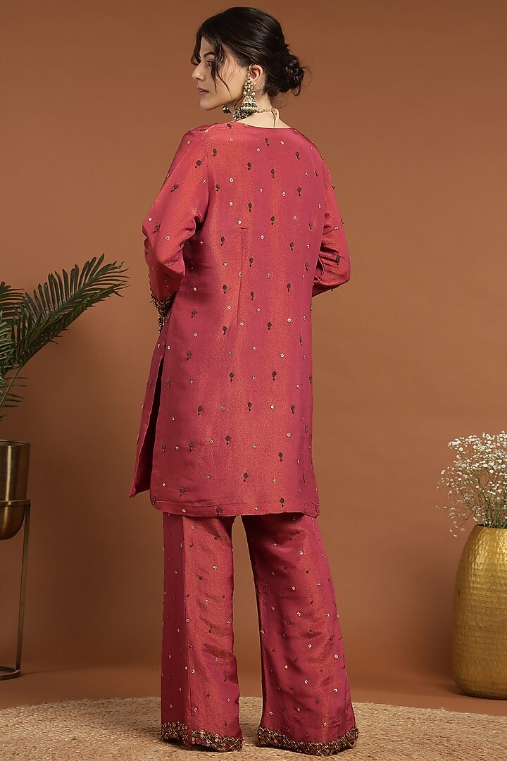 Peach Tissue Embroidered Kurta Set by Rirasa at Pernia's Pop Up Shop
