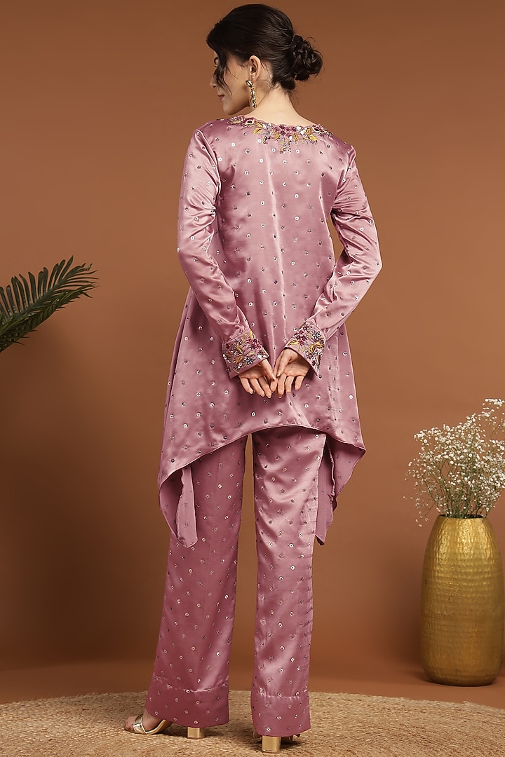 Pastel Pink Satin Embroidered Kurta Set by Rirasa at Pernia's Pop Up Shop