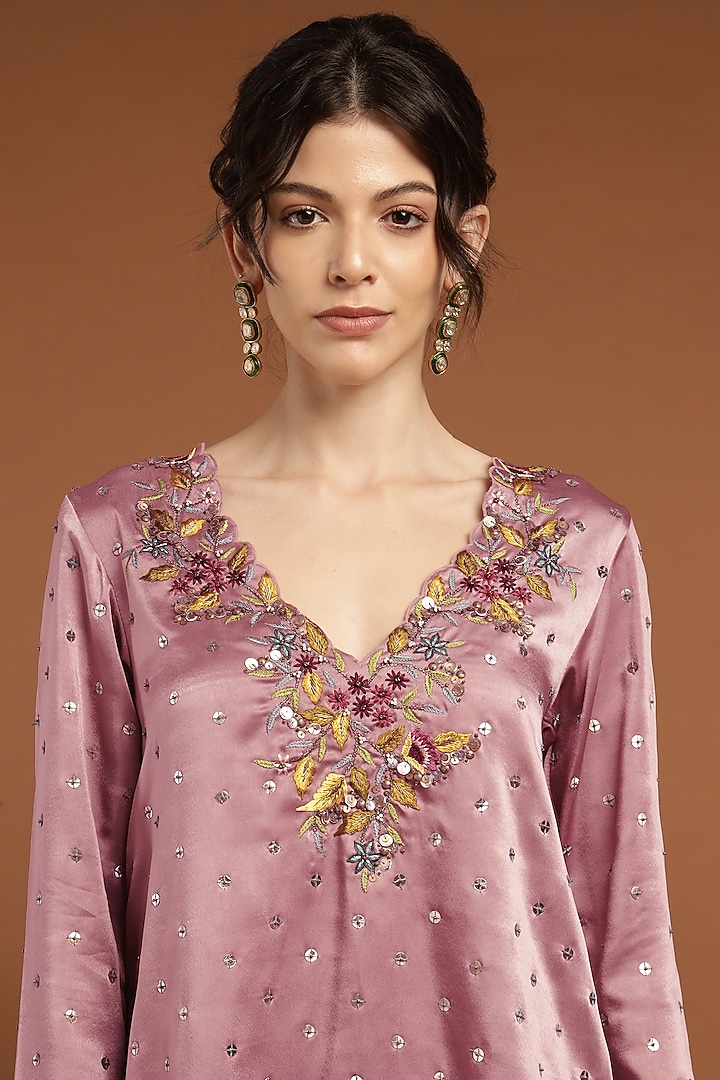 Pastel Pink Satin Embroidered Kurta Set by Rirasa at Pernia's Pop Up Shop