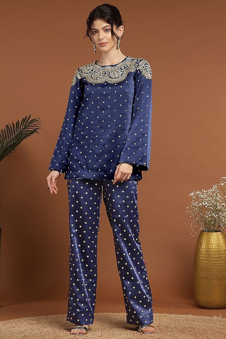 Blue Satin Hand Embroidered Kurta Set by Rirasa at Pernia's Pop Up Shop