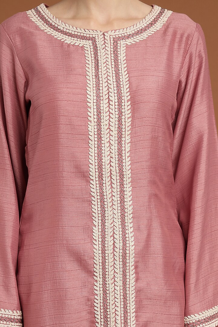 Pink Silk Hand Embroidered Kurta Set by Rirasa at Pernia's Pop Up Shop