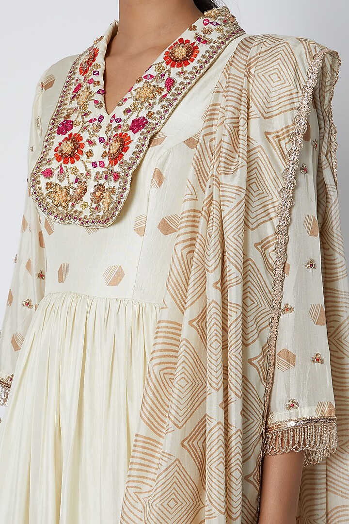 White Embroidered Wedding Anarkali With Dupatta by Riraan By Rikita & Ratna at Pernia's Pop Up Shop