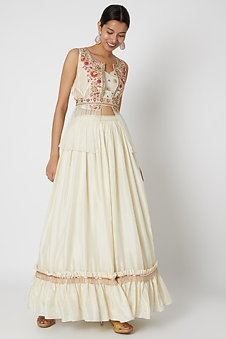 White Embroidered Jacket Lehenga Set by Riraan By Rikita & Ratna