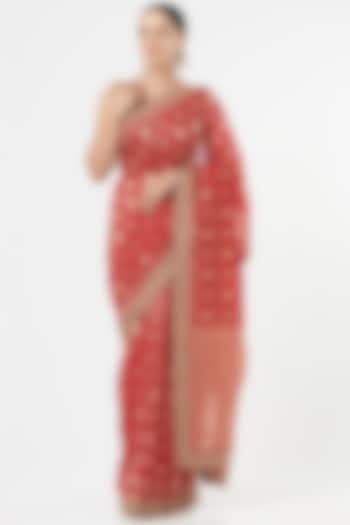 Red Silk Wedding Saree Set With Gold Zari by NARMADESHWARI at Pernia's Pop Up Shop