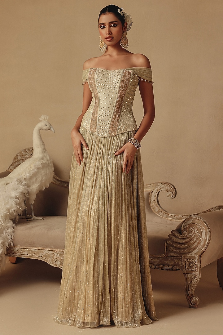 Gold Platinoir Crepe Wedding Lehenga Set by Rishika Singh at Pernia's Pop Up Shop