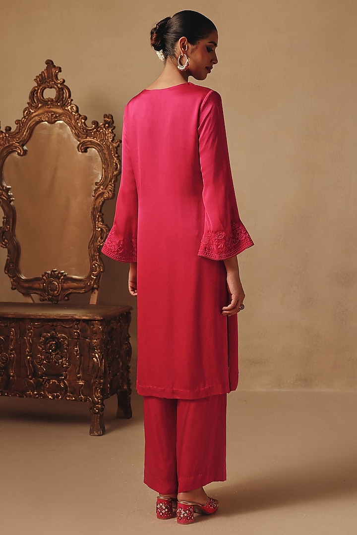Pink Ombre Organza & Bamberg Satin Hand Embroidered Kurta Set by Rishika Singh at Pernia's Pop Up Shop