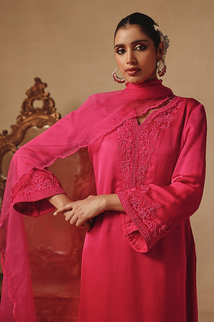 Pink Ombre Organza & Bamberg Satin Hand Embroidered Kurta Set by Rishika Singh at Pernia's Pop Up Shop