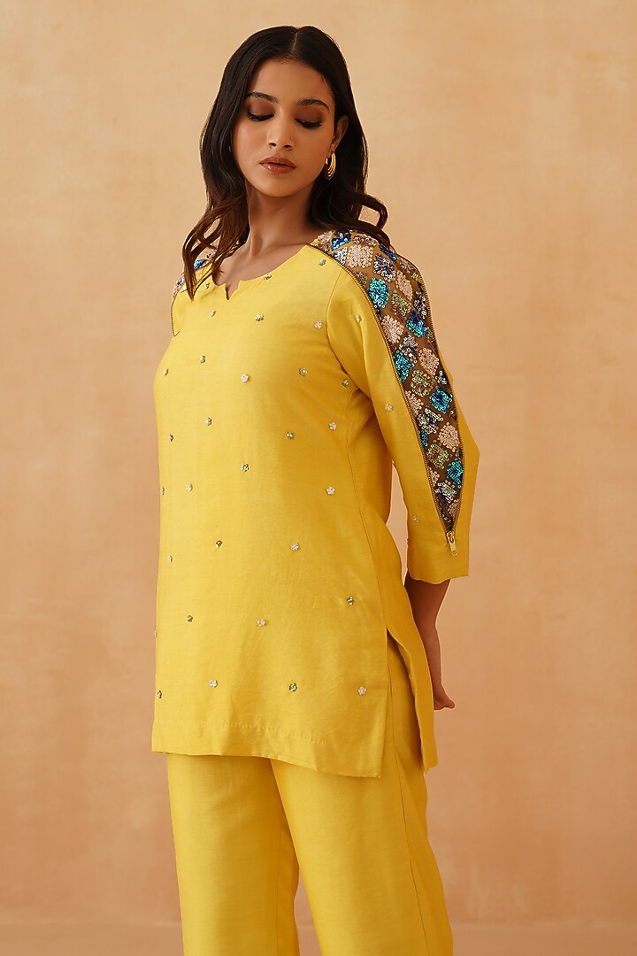 Yellow Cotton Silk Chitta Work Co-ord Set by Rishika Singh at Pernia's Pop Up Shop