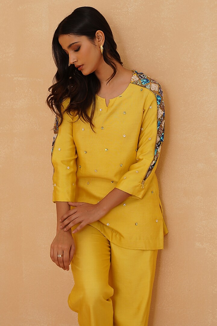 Yellow Cotton Silk Chitta Work Co-ord Set by Rishika Singh at Pernia's Pop Up Shop