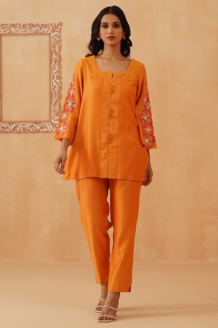 Orange Chanderi Embroidered Co-Ord Set Set by Rishika Singh at Pernia's Pop Up Shop