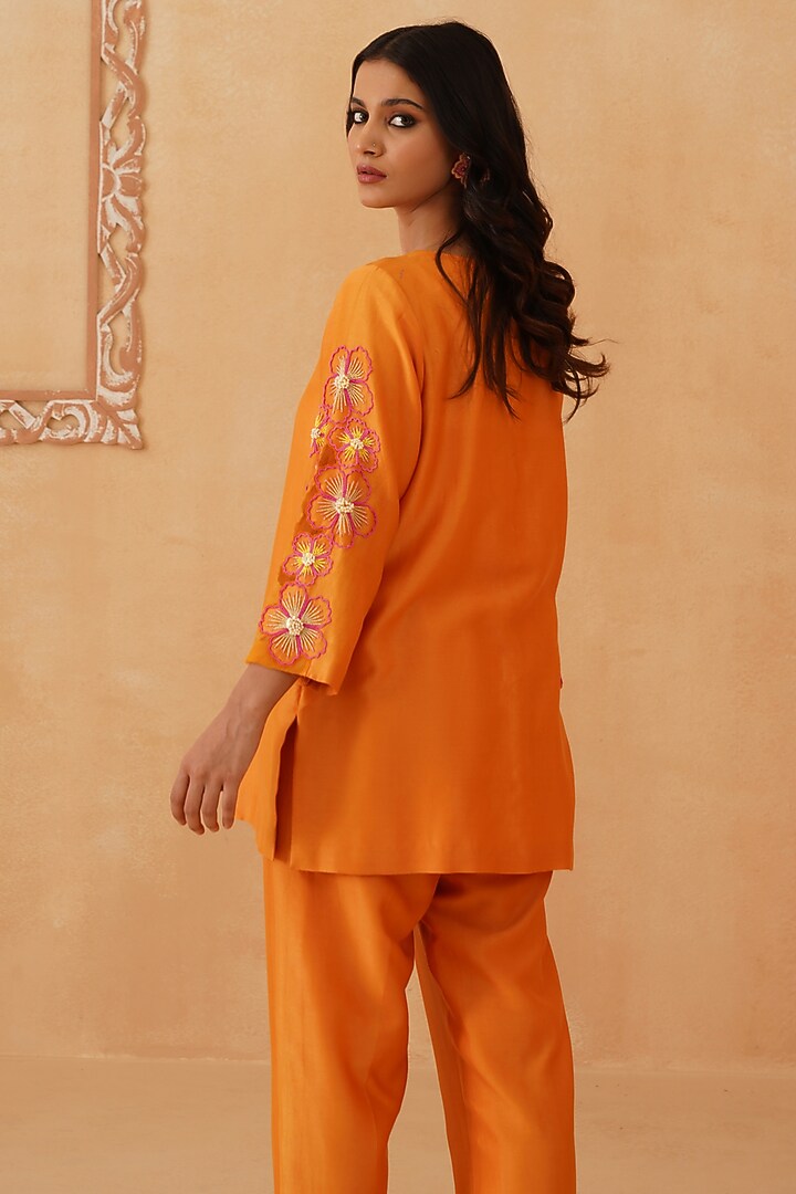 Orange Chanderi Embroidered Co-Ord Set Set by Rishika Singh at Pernia's Pop Up Shop