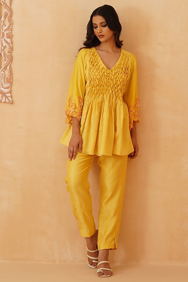 Yellow Chanderi Embroidered Co-Ord Set Set by Rishika Singh at Pernia's Pop Up Shop