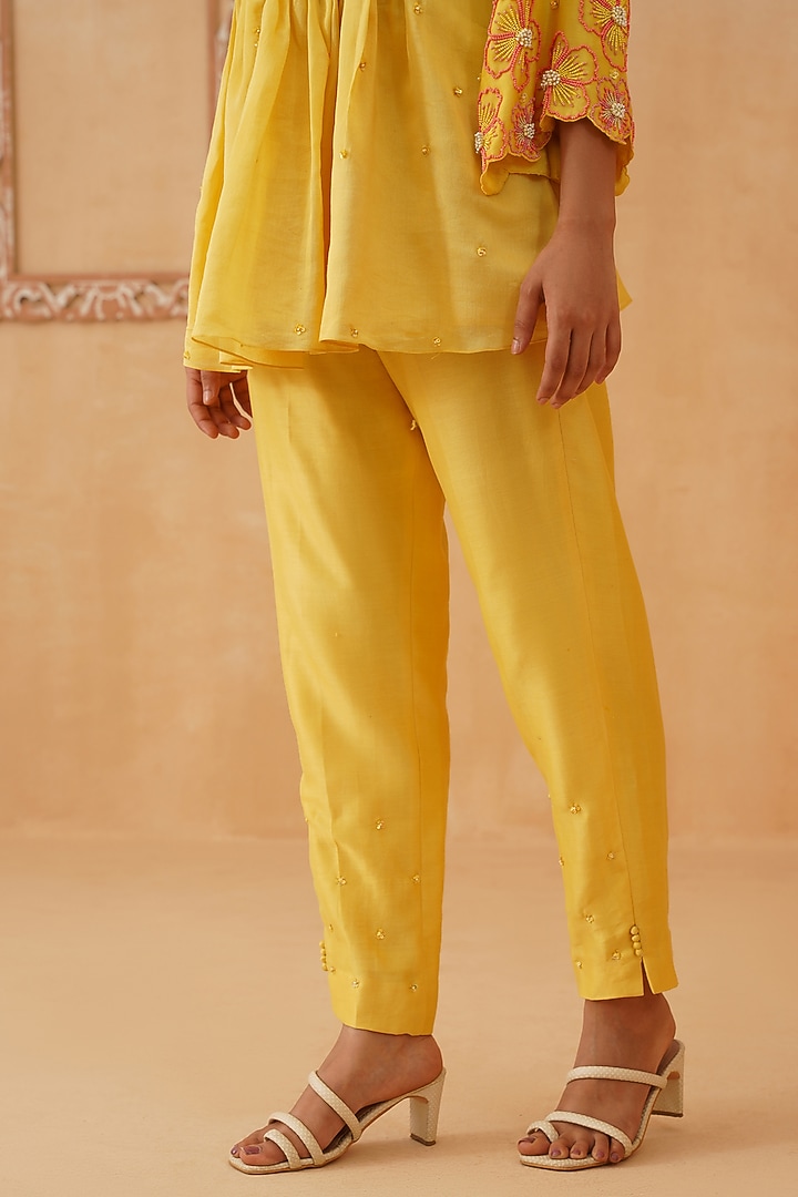 Yellow Chanderi Embroidered Co-Ord Set Set by Rishika Singh at Pernia's Pop Up Shop