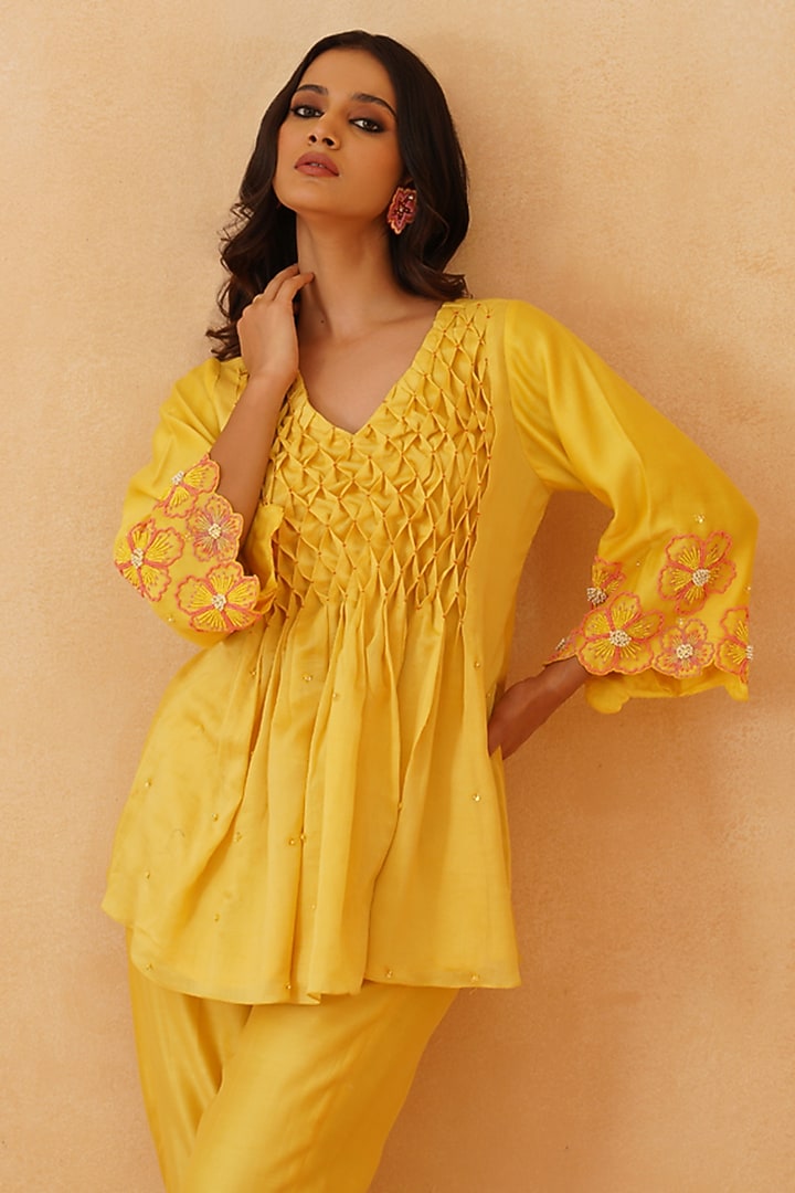 Yellow Chanderi Embroidered Co-Ord Set Set by Rishika Singh at Pernia's Pop Up Shop