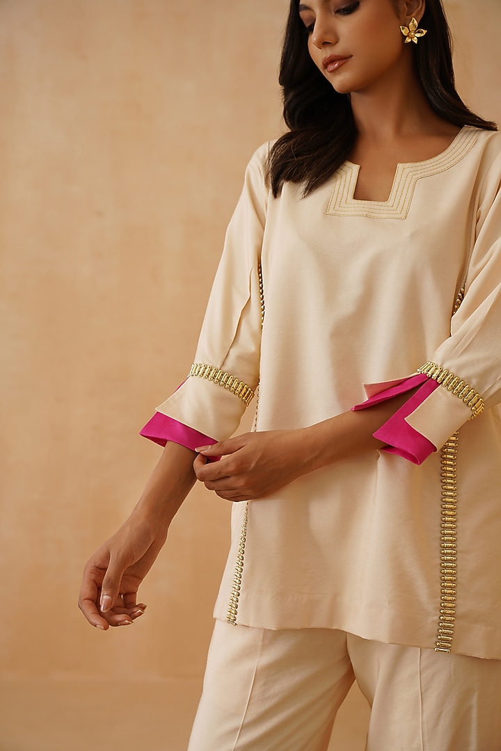 Beige Chanderi Lace Work Co-Ord Set by Rishika Singh at Pernia's Pop Up Shop