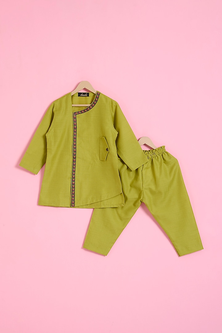 Green Cotton Kurta Set For Boys by Ritu n Usha at Pernia's Pop Up Shop