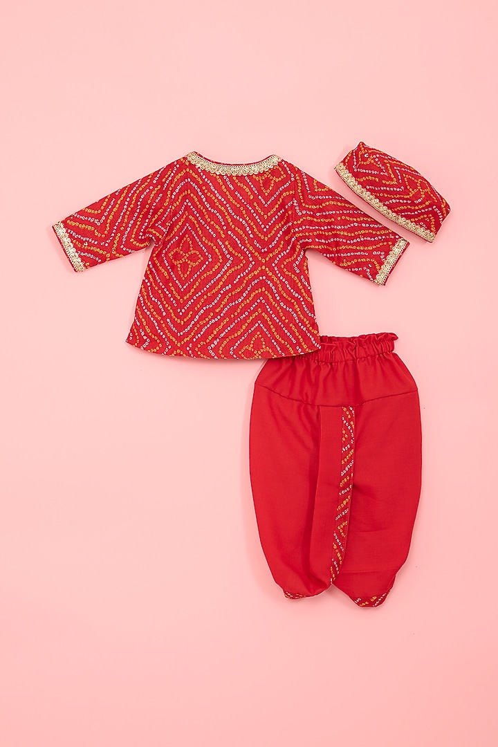 Red Kota & Cotton Bandhej Printed Angrakha Kurta Set For Boys by Ritu n Usha at Pernia's Pop Up Shop