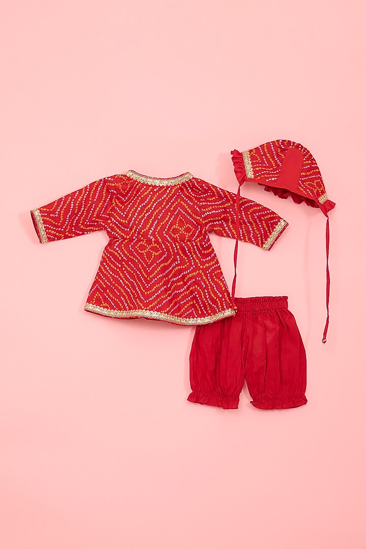 Red Kota & Cotton Bandhej Printed Kurta Set For Girls by Ritu n Usha at Pernia's Pop Up Shop