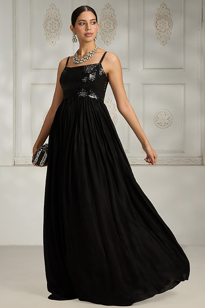 Black Silk Sequins Embroidered Party Wear Gown by Rivaar by rocky star at Pernia's Pop Up Shop