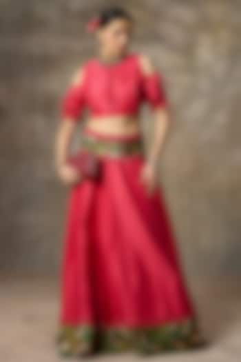 Fuschia Silk Printed Lehenga Set by Rivaar by rocky star at Pernia's Pop Up Shop