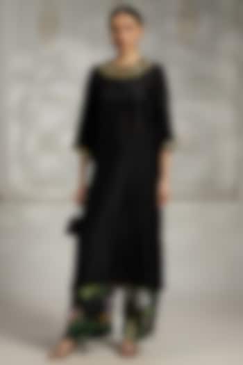 Black Silk Gold Embroidered Kurta by Rivaar by rocky star at Pernia's Pop Up Shop